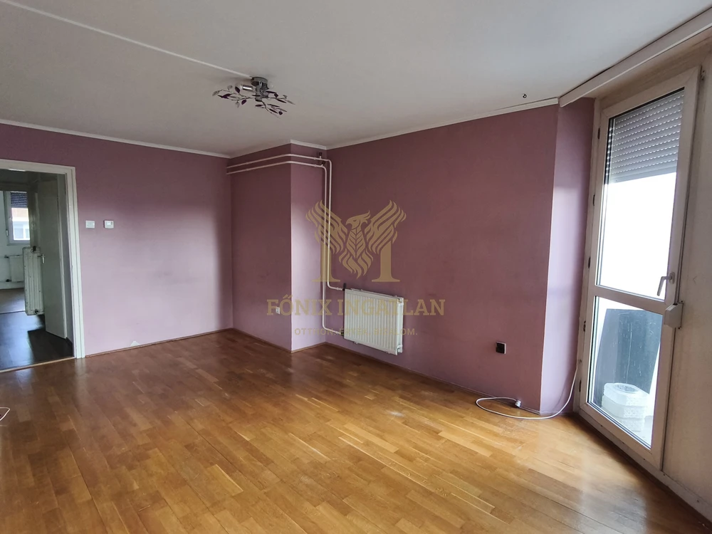 Napfényes lakás Siófok belvárosában csendes, zöld környezetben, zárt parkolóval