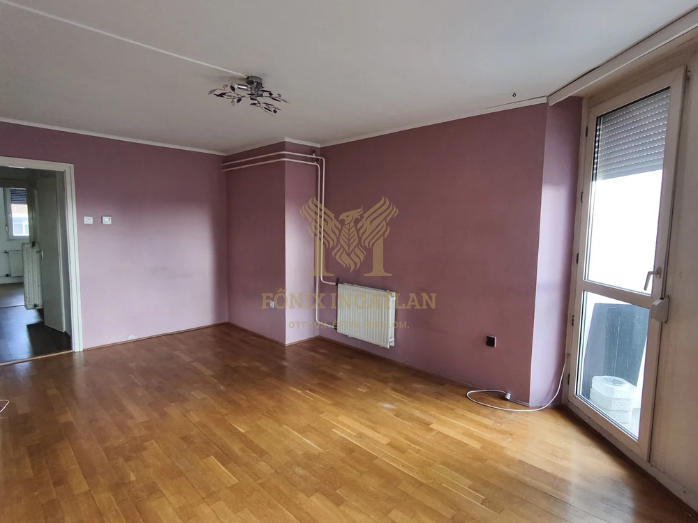 Napfényes lakás Siófok belvárosában csendes, zöld környezetben, zárt parkolóval