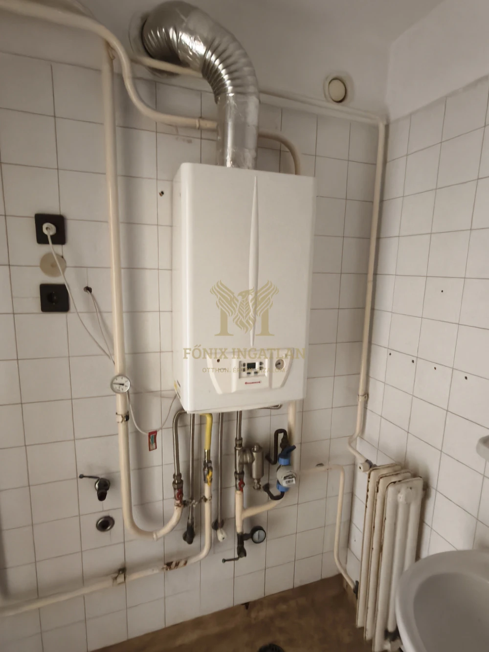 Napfényes lakás Siófok belvárosában csendes, zöld környezetben, zárt parkolóval