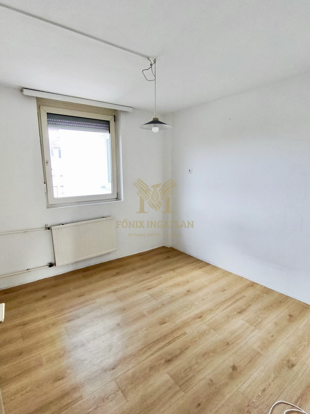 Napfényes lakás Siófok belvárosában csendes, zöld környezetben, zárt parkolóval