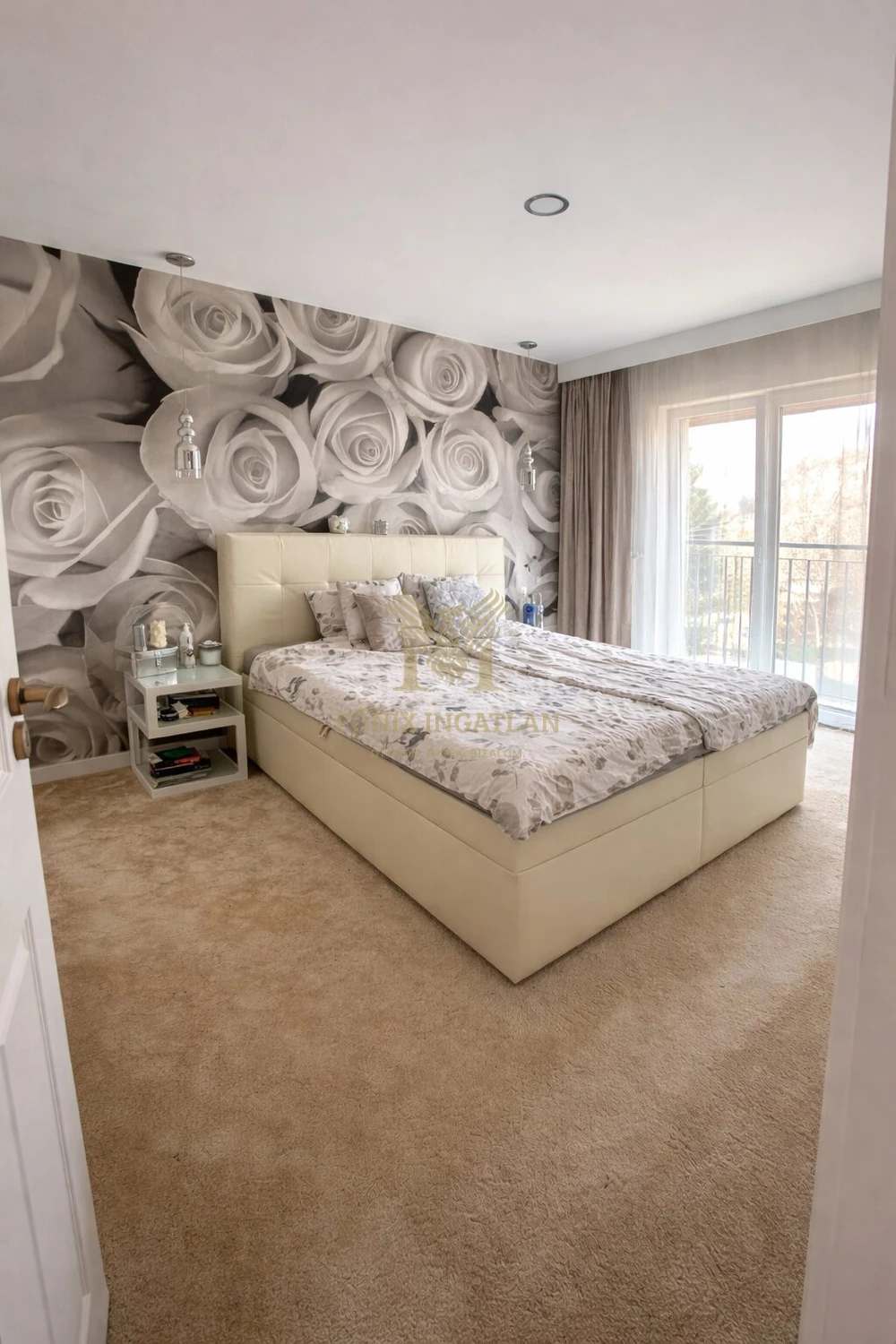 ERDŐ MELLETTI LUXUS OTTHON FÓTON – 4 SZOBA + NAPPALI, NAPELEM, MEDENCE!