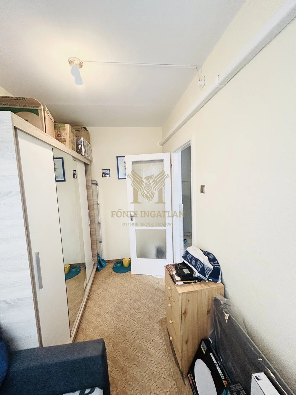 Világos, erkélyes otthon zöld környezetben – Gödöllőn, az Erzsébet-park mellett