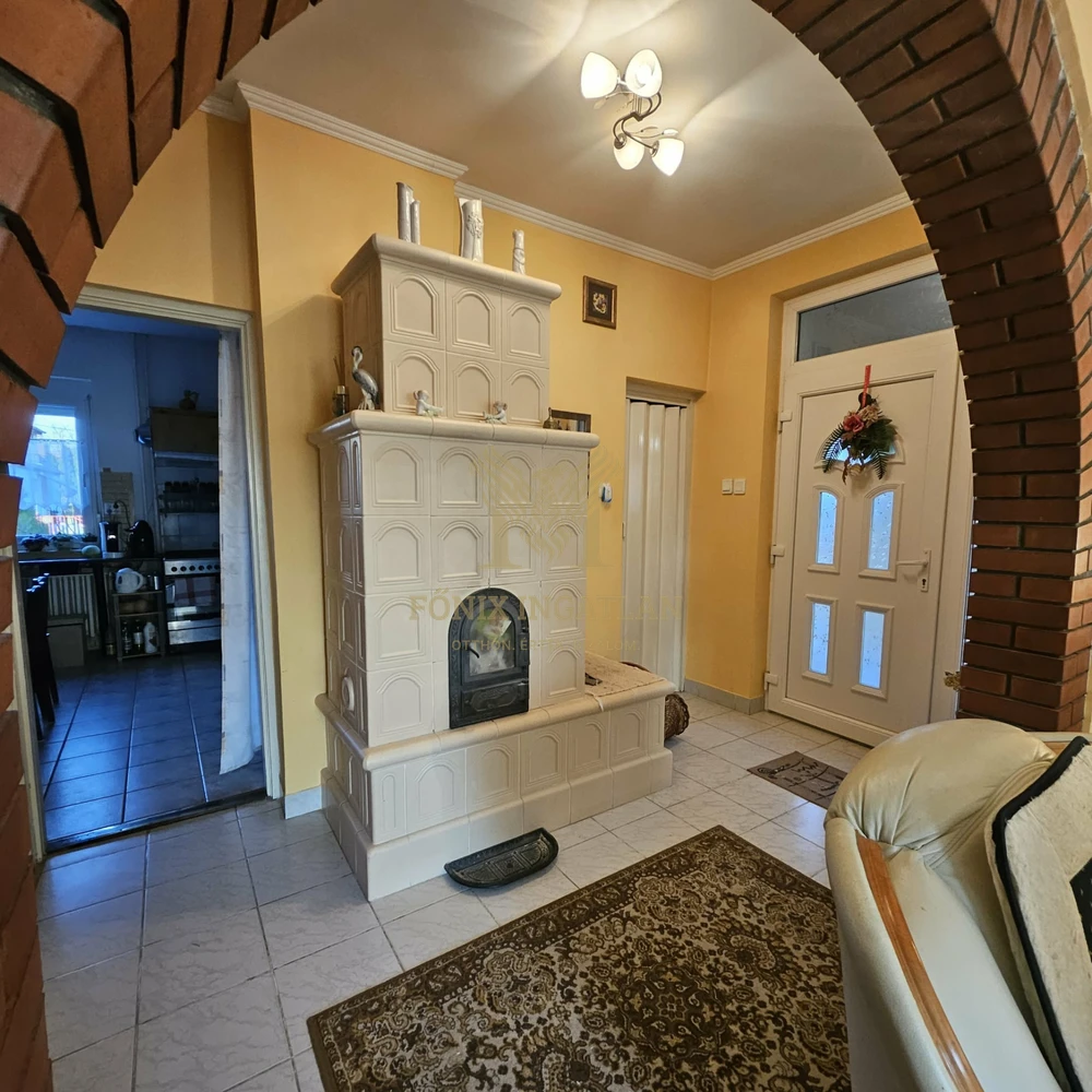 Nyugalom, tér és otthonosság egy helyen – Felsőpakonyban!