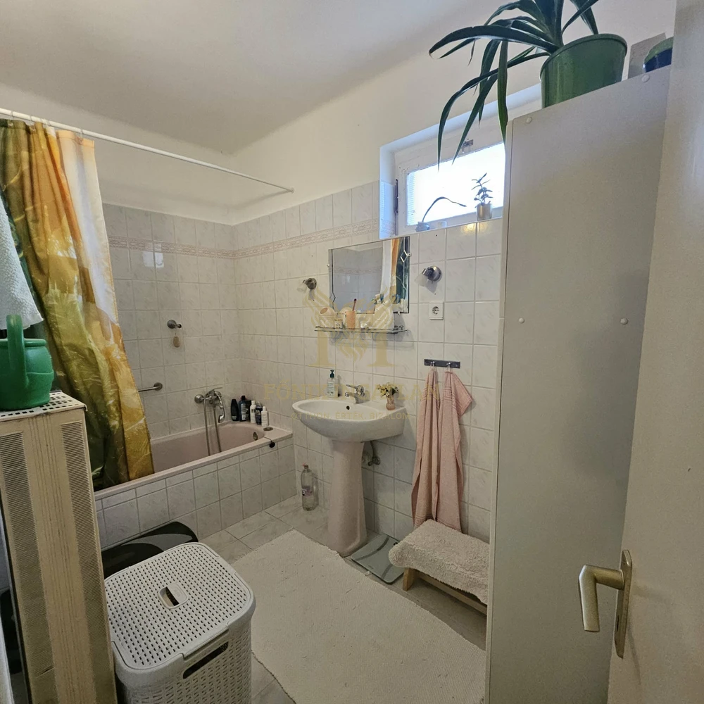 Nyugalom, tér és otthonosság egy helyen – Felsőpakonyban!