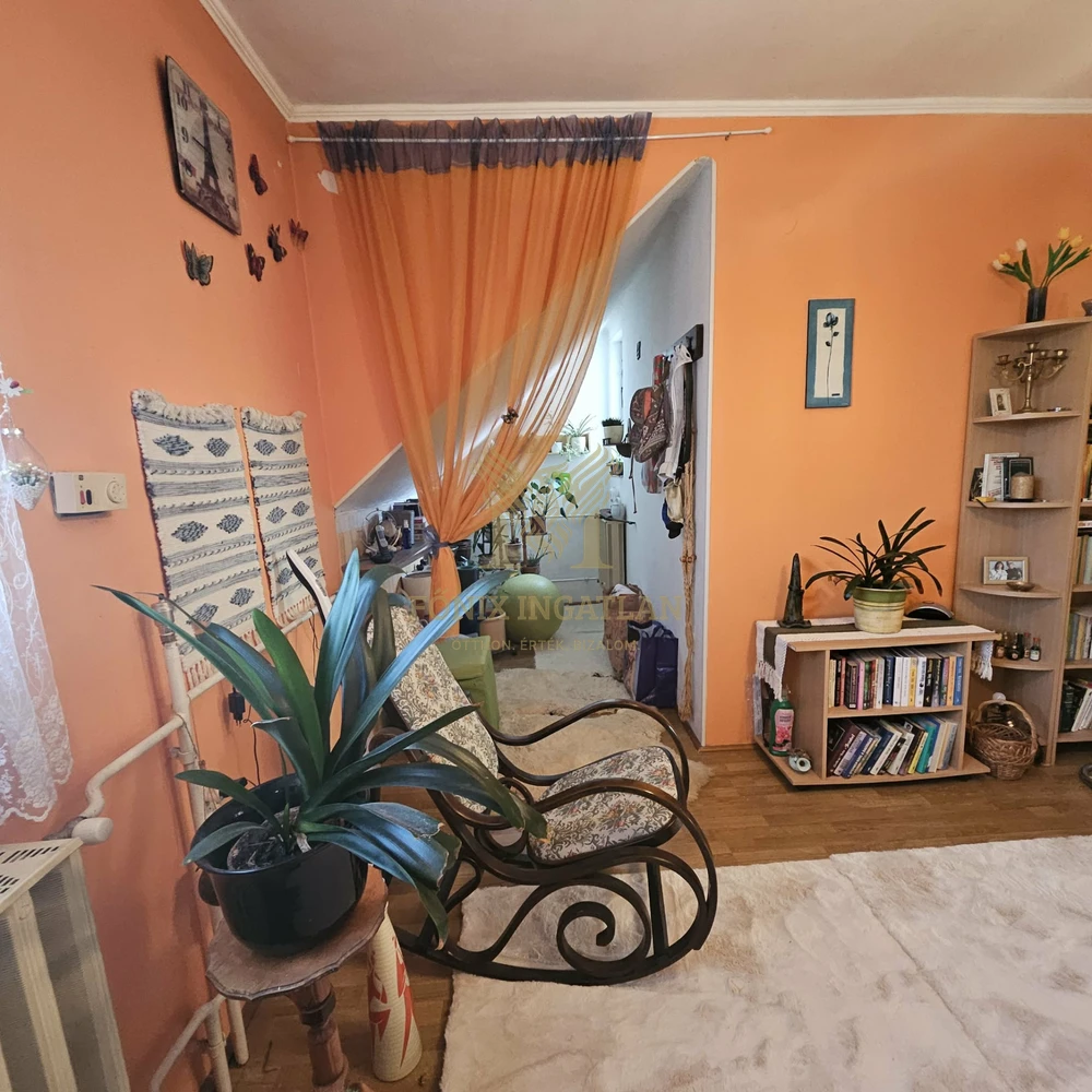 Nyugalom, tér és otthonosság egy helyen – Felsőpakonyban!