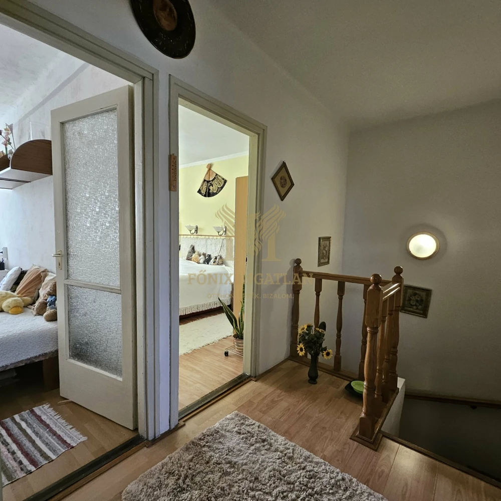 Nyugalom, tér és otthonosság egy helyen – Felsőpakonyban!