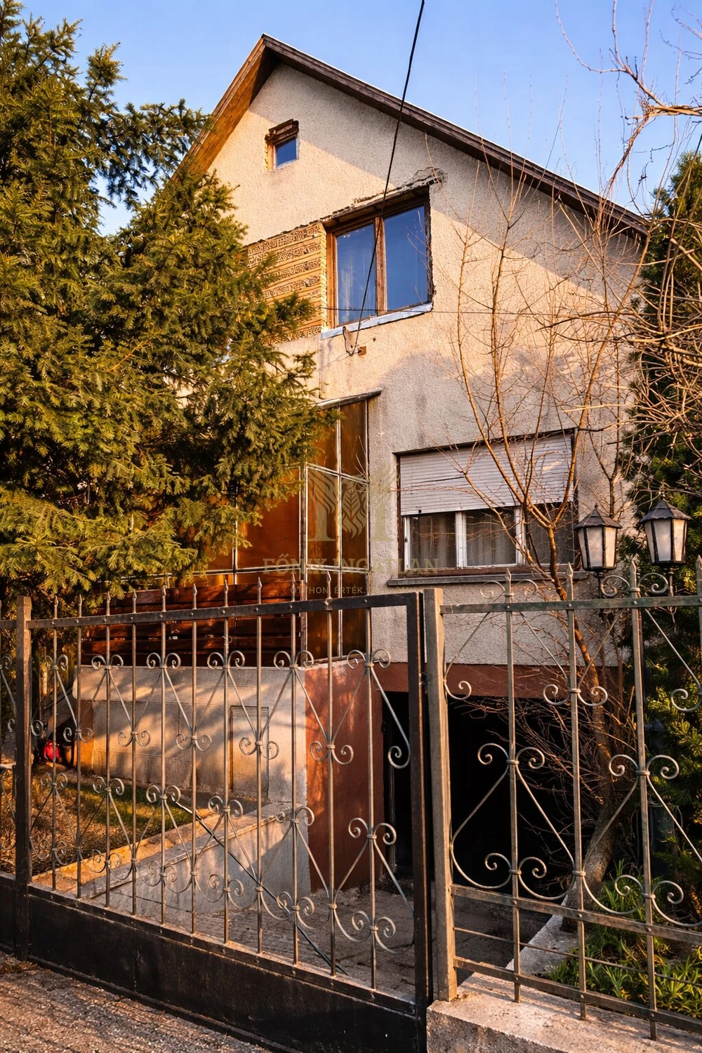 Kétgenerációs családi ház Rákoscsabán – 140 m² lakótér, 741 m² telek, kiváló elhelyezkedés!