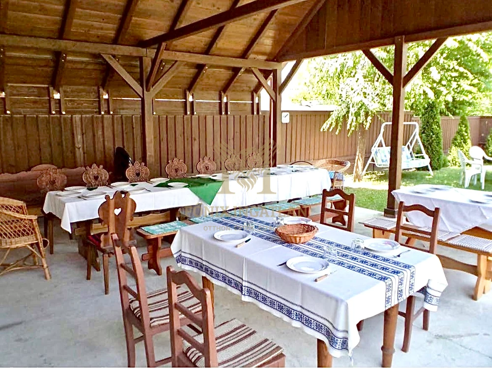 Különleges hangulatú vendégház eladó Püspökladány szívében