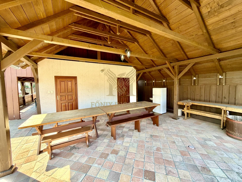 Különleges hangulatú vendégház eladó Püspökladány szívében