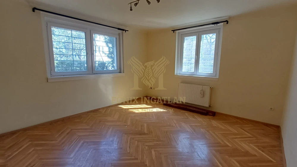 SASHEGYI, KERTKAPCSOLATOS LAKÁS ELADÓ