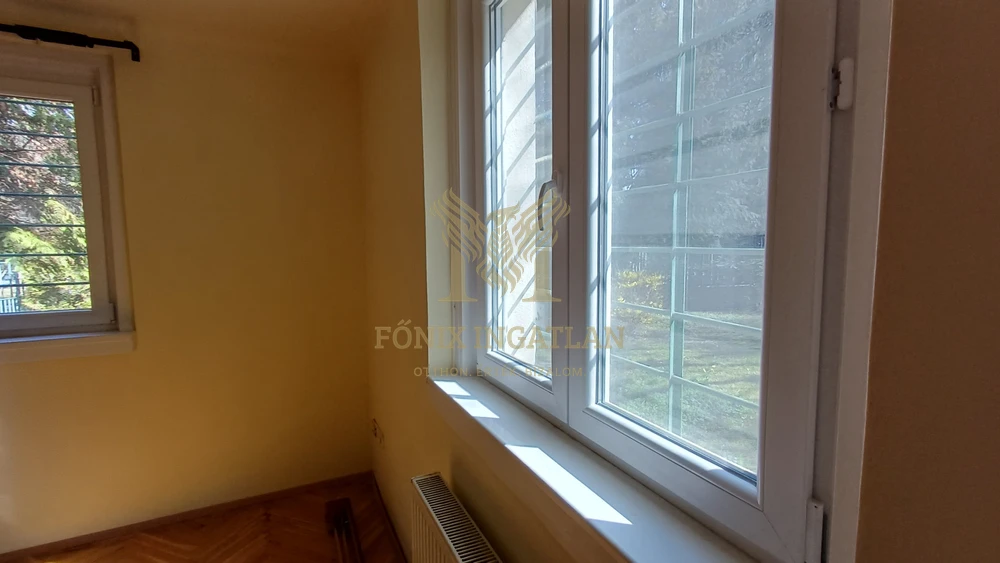 SASHEGYI, KERTKAPCSOLATOS LAKÁS ELADÓ