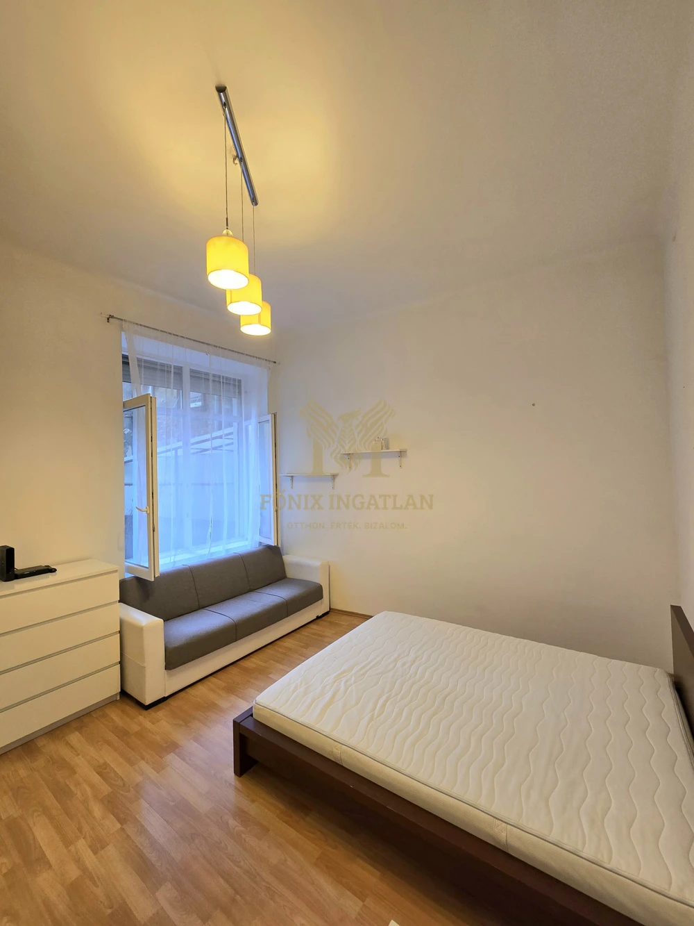 SZUPERLOKALIZÁLT! VÍG UTCA - CSARNOKNEGYED!