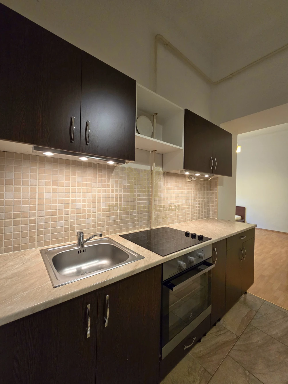 SZUPERLOKALIZÁLT! VÍG UTCA - CSARNOKNEGYED!