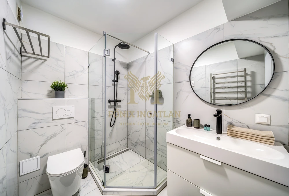 Budapest VI. kerület – Paulay Ede utcában egyedi kialakítású, prémium lakás eladó