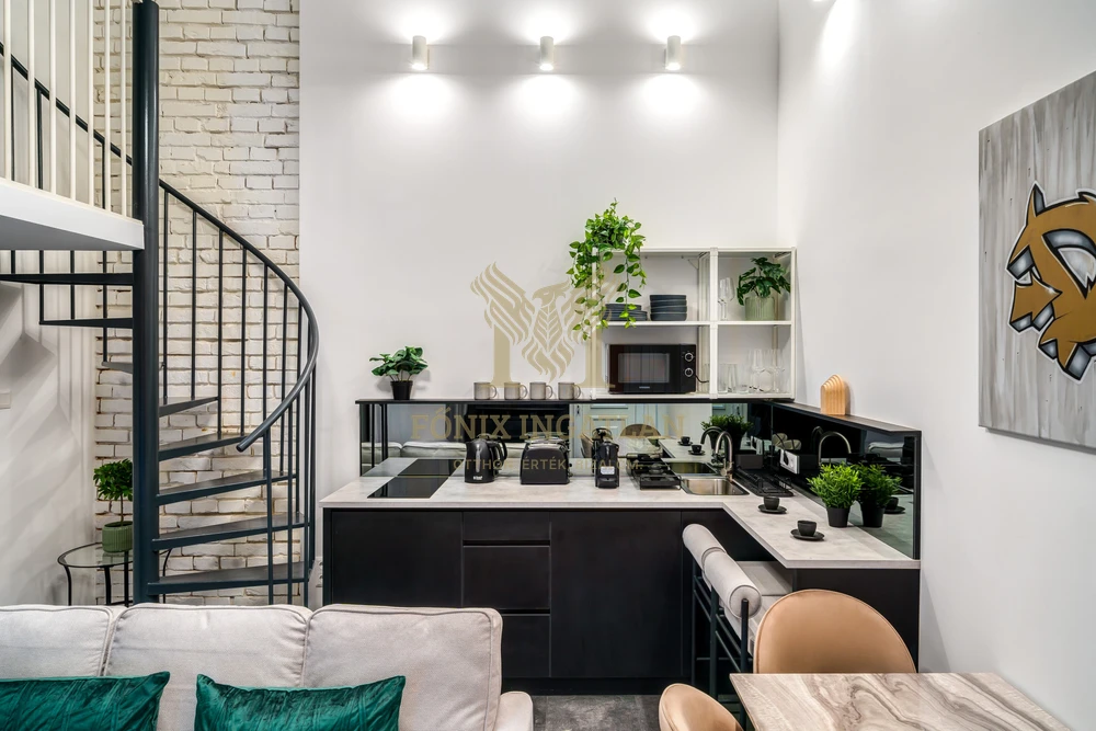 Budapest VI. kerület – Paulay Ede utcában egyedi kialakítású, prémium lakás eladó