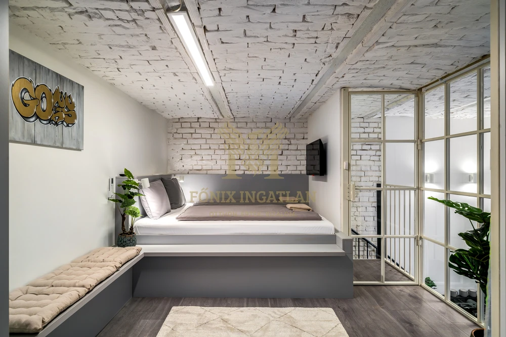 Budapest VI. kerület – Paulay Ede utcában egyedi kialakítású, prémium lakás eladó