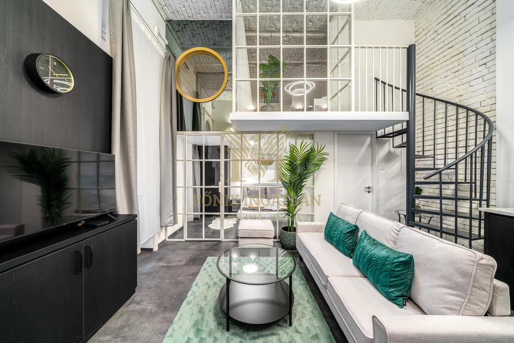 Budapest VI. kerület – Paulay Ede utcában egyedi kialakítású, prémium lakás eladó