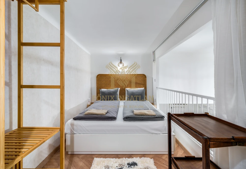 Budapest VI. kerület – Paulay Ede utcában egyedi kialakítású, prémium lakás eladó