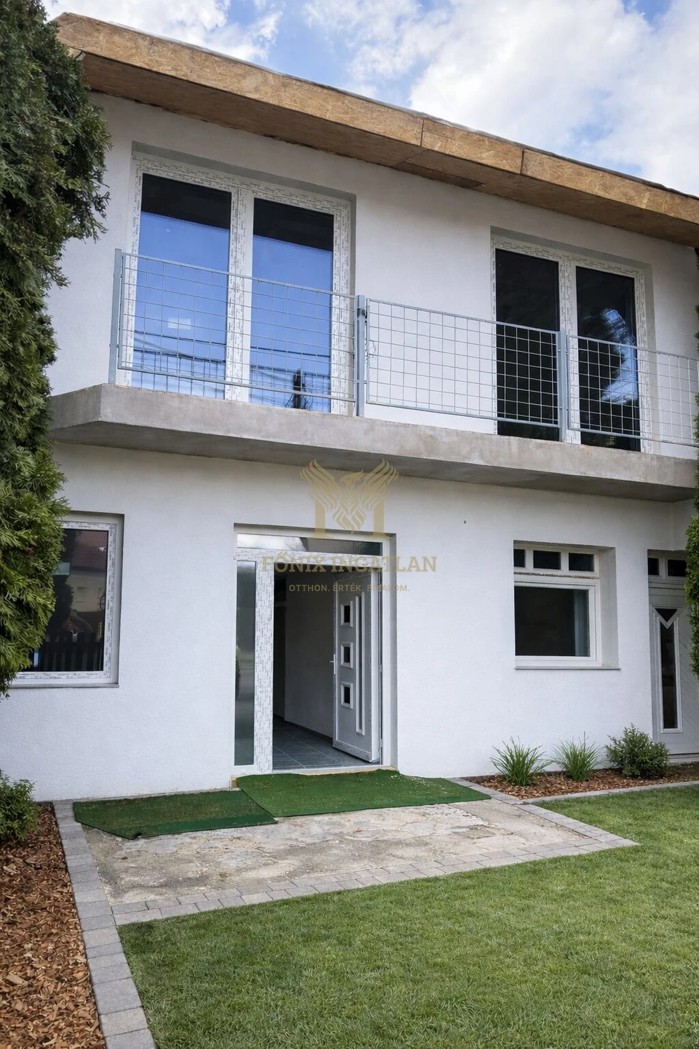 Kétgenerációs lehetőség a XVII. kerületben – Felújított ház, új tetővel, új nyílászáróval, üzlet + lakás egyben!