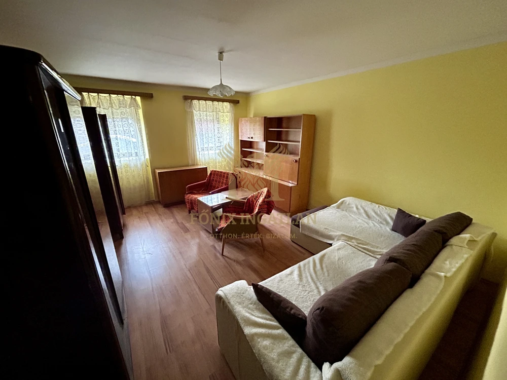 Felújítandó családi ház eladó Magyaratádon, Kaposvártól 20 percre