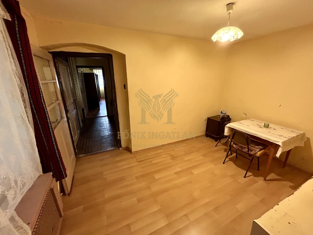 Felújítandó családi ház eladó Magyaratádon, Kaposvártól 20 percre