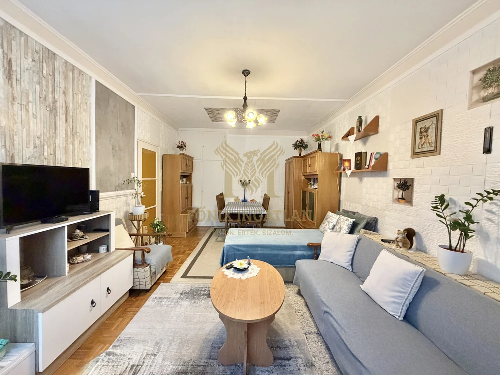 Parkra néző, 1,5 szobás lakás a XVIII. kerületben!