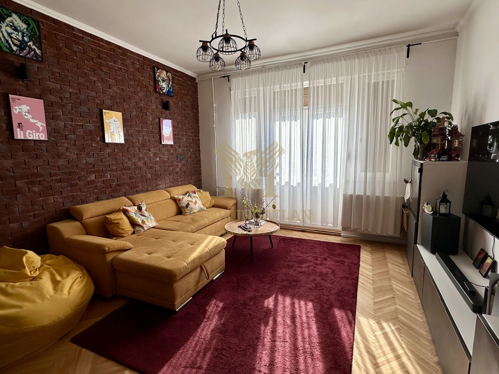 Eladó Dunához közeli 3 szobás tégla lakás a II.kerületben