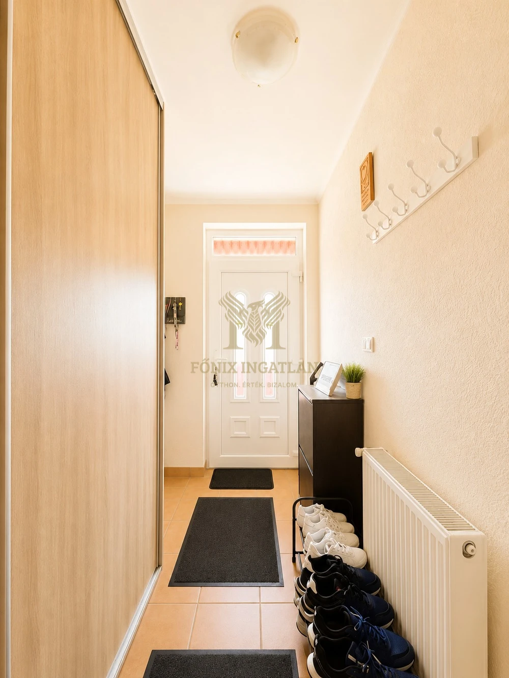Modern otthon hatalmas telekkel és 60 m²-es garázzsal Erdőkertesen!