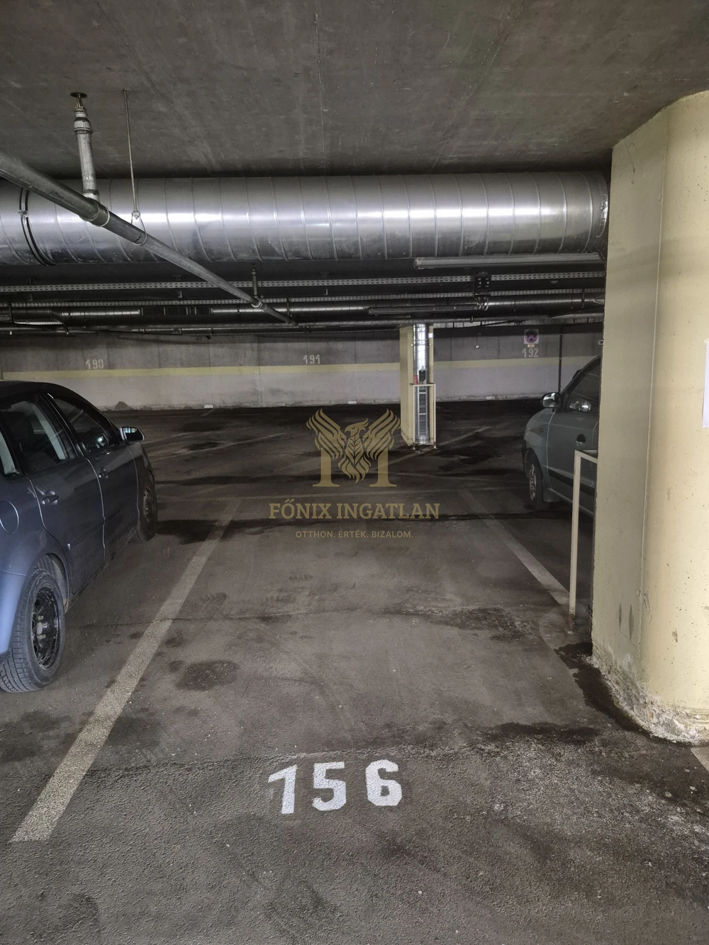 Kiadó modern lakás Debrecen belvárosában, a Halköz üzletházban