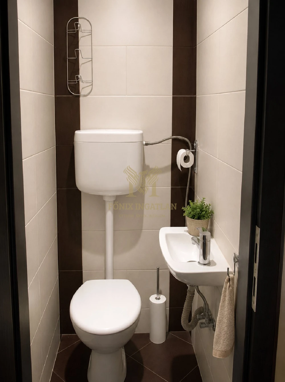 Debrecen Óvárosának kedvelt részén eladó egy földszinti, 3 szobás lakrész hangulatos saját terasszal!