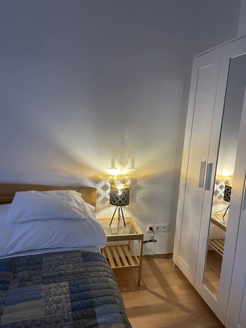 Otthon, ahol mindig ragyog a nap – Bútorozott, erkélyes ékszerdoboz a XIII. kerületben