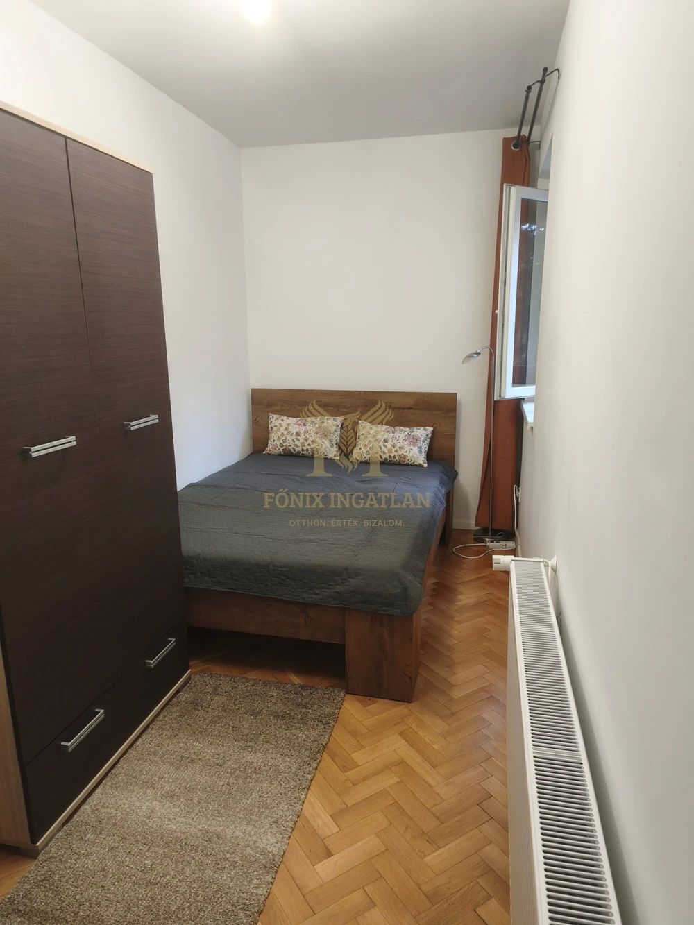 TELJES KÖRŰEN FELÚJÍTOTT, BÚTOROZOTT LAKÁS KIADÓ DEBRECEN NAGYERDŐN