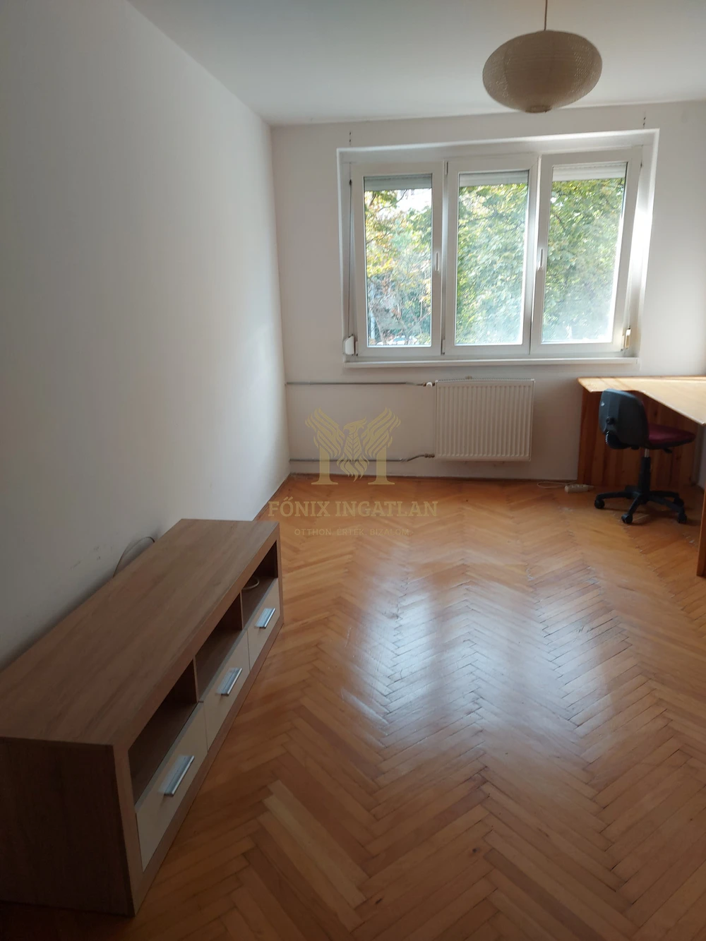 Ritka lehetőség! Eladó 1. emeleti panellakás az Etele úton!