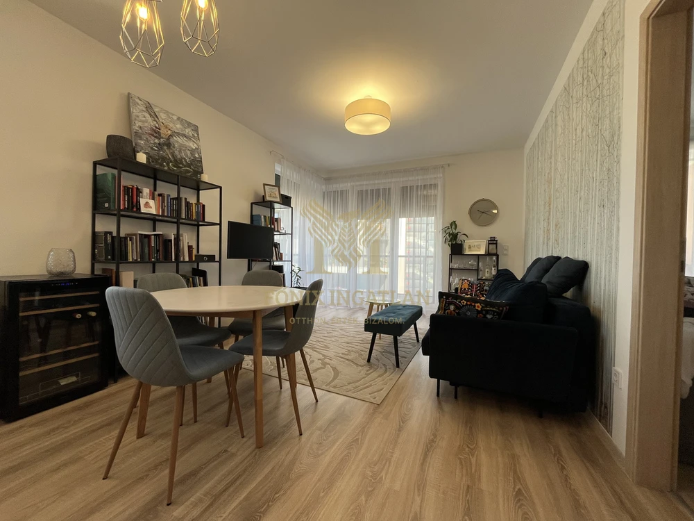 KIADÓ PANORÁMÁS, 3 SZOBÁS LAKÁS A WATERFRONT CITYBEN