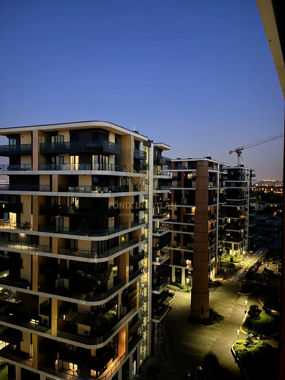 KIADÓ PANORÁMÁS, 3 SZOBÁS LAKÁS A WATERFRONT CITYBEN
