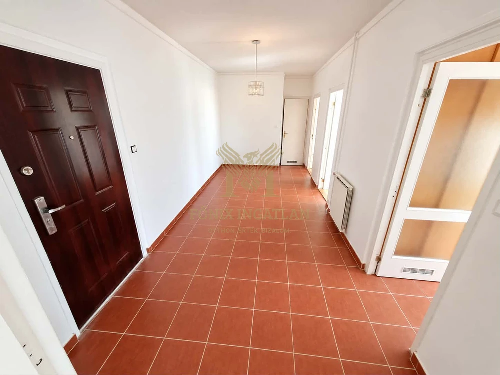 KIADÓ FELÚJÍTOTT, 64 M²-ES, NAPPALI + 2 SZOBÁS LAKÁS ÓBUDÁN!