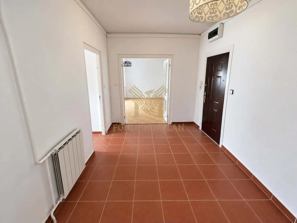 KIADÓ FELÚJÍTOTT, 64 M²-ES, NAPPALI + 2 SZOBÁS LAKÁS ÓBUDÁN!