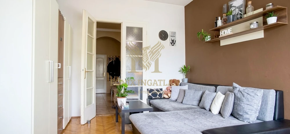 Formáld saját ízlésedre! 117 m²-es, napfényes polgári lakás Angyalföld legdinamikusabb részén